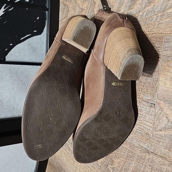 Vionic Zippered Brown Ankle Boots Chunky Block Heel & Decorative Straps Size 8 - Picture 6 of 7